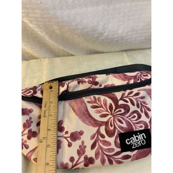 Cabin Zero Fanny pack RFID Block Zipper Pockets Adjustable Belt Pink Hawaiian - Picture 5 of 9